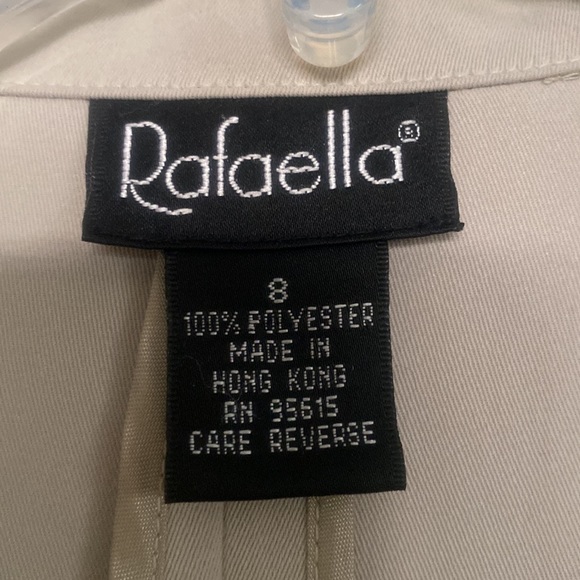 Cream colored ladies blazer - Picture 4 of 4